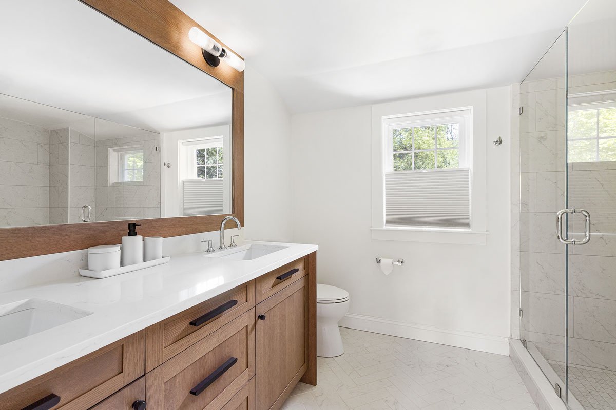 Oak Street Primary Suite | New England Architects | Rodenhiser Architects